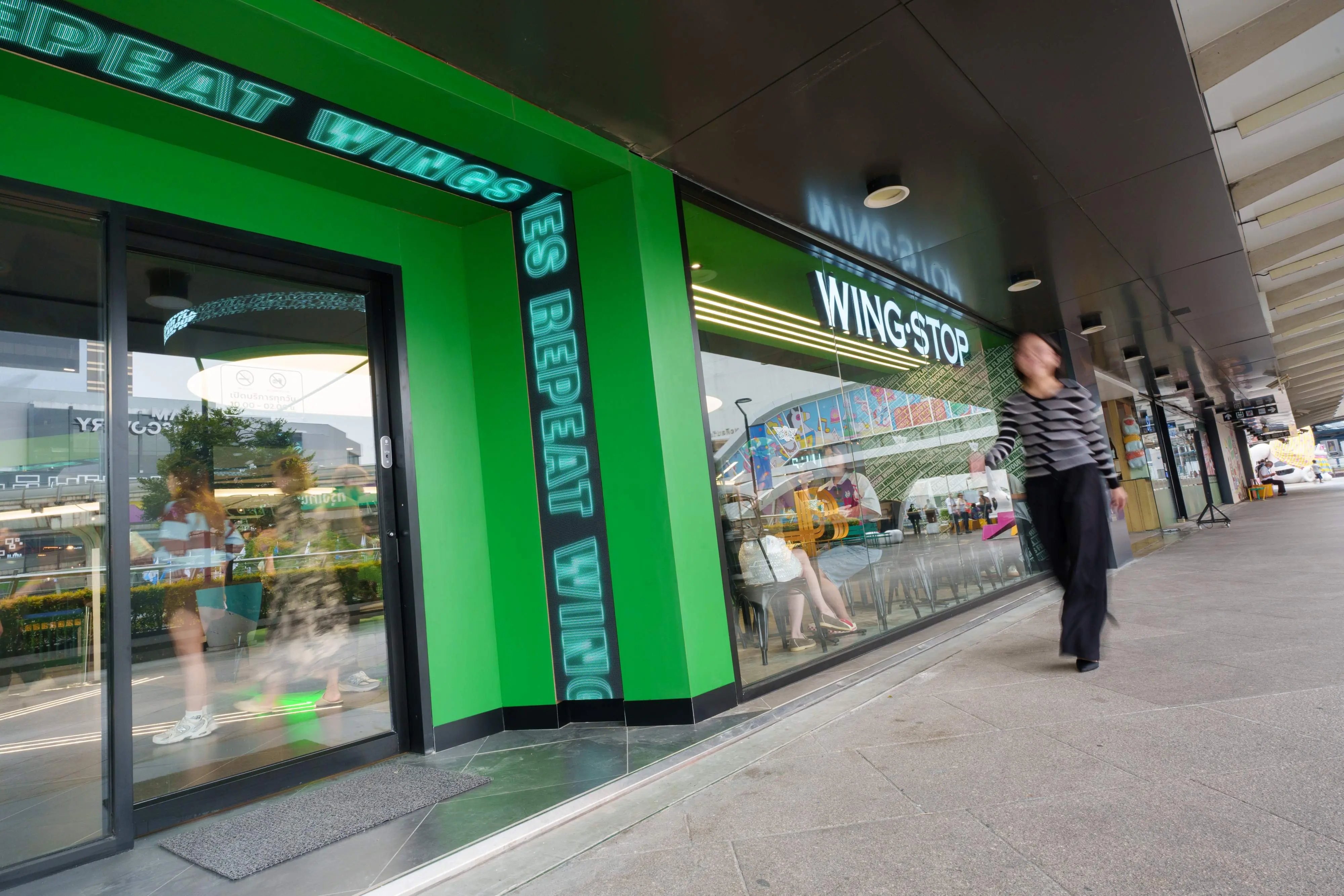 ThaiNamthip Coca-Cola Partners Wingstop Entering Thai Market